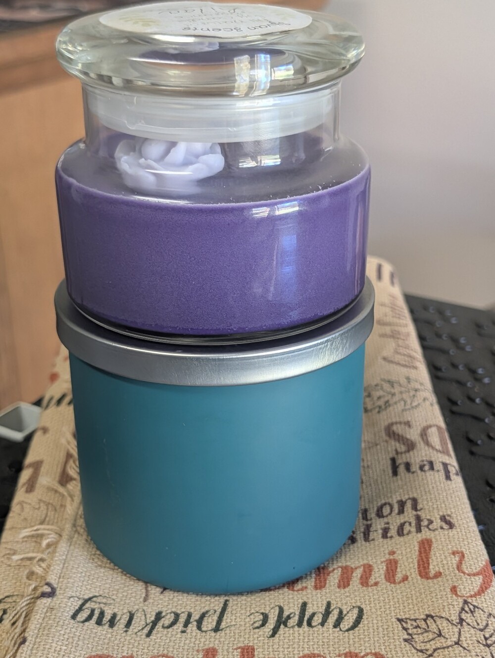 2 Double wicked  Cake ,Lilac  Fragrance Glass Jar Soy Beeswax Candles With Lids